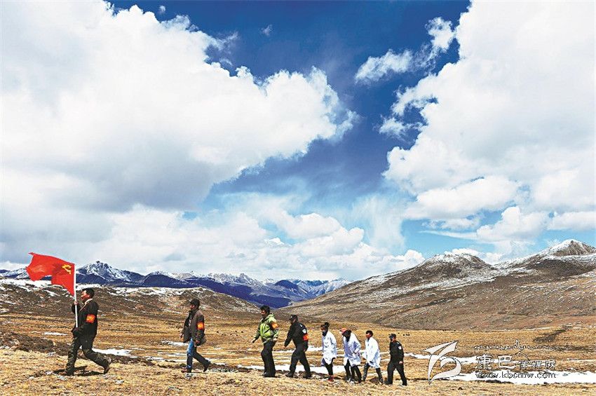 蟲草季，巡行高原的黨員服務隊